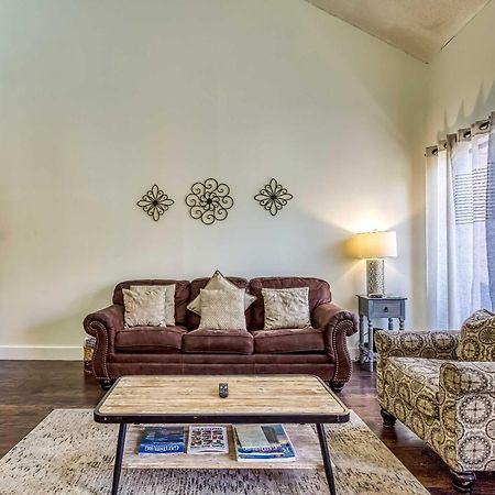 Gatlinburg Mountain Townhome With Pool Access! Экстерьер фото