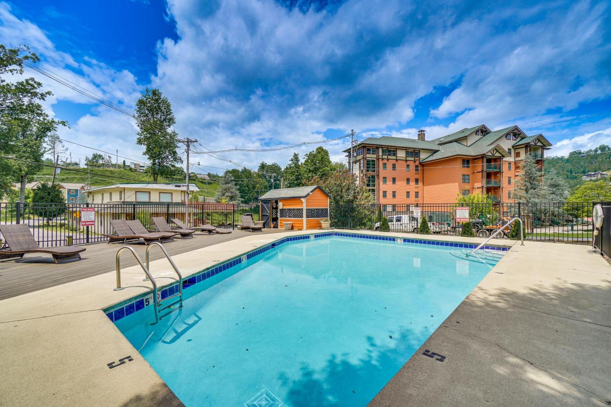 Gatlinburg Mountain Townhome With Pool Access! Экстерьер фото