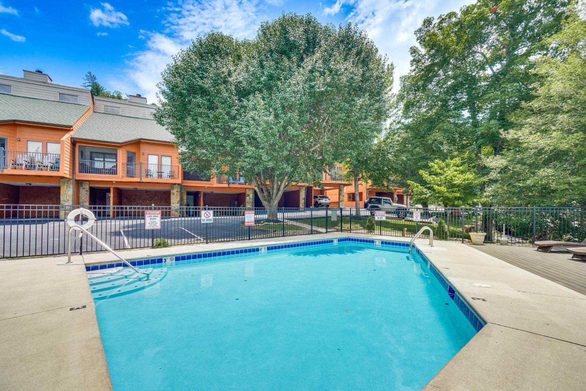 Gatlinburg Mountain Townhome With Pool Access! Экстерьер фото