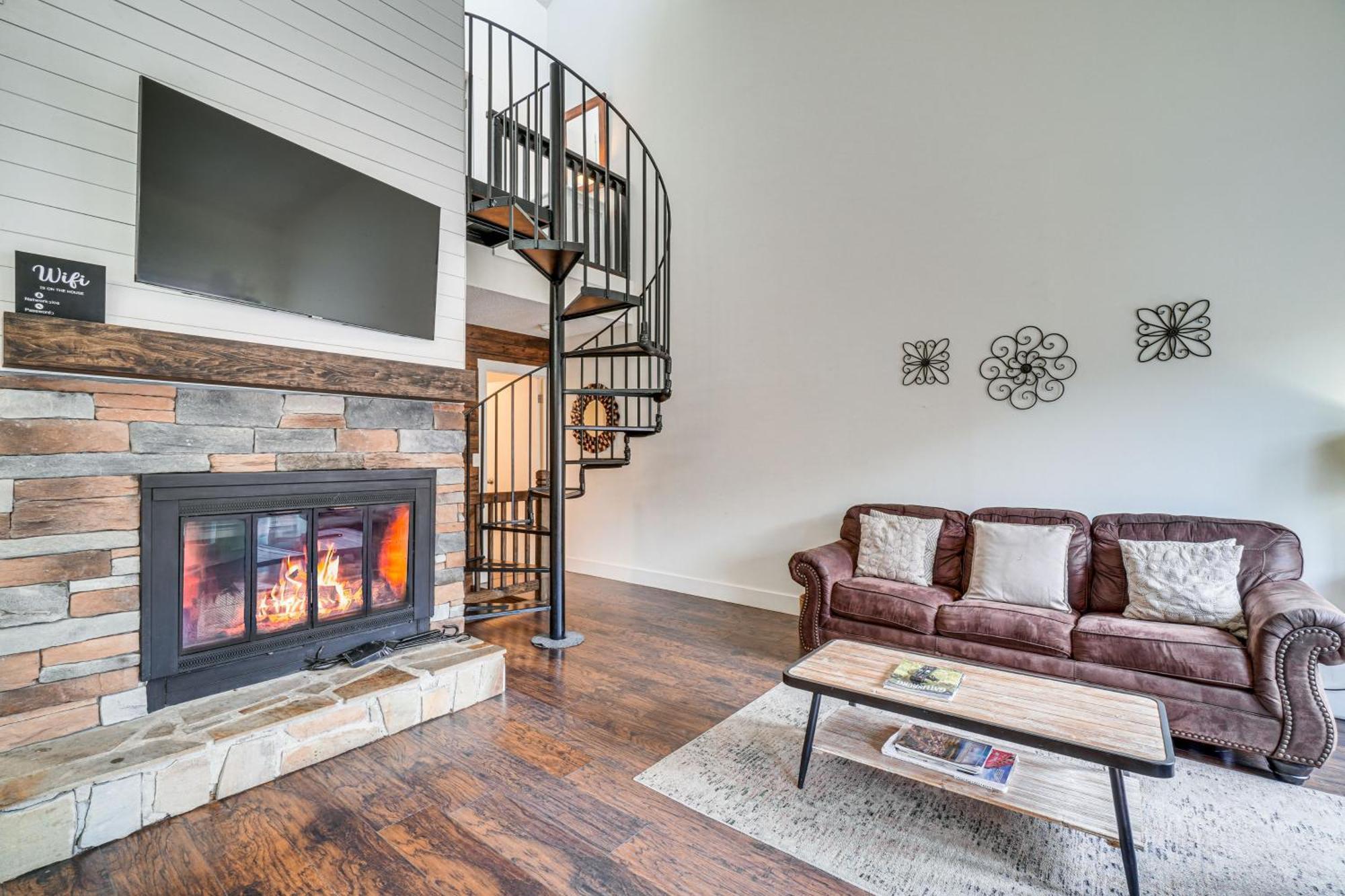 Gatlinburg Mountain Townhome With Pool Access! Экстерьер фото